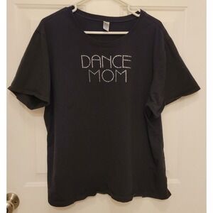 Kavio women's black T-shirt size 2XL says dance mom in silver sequins.